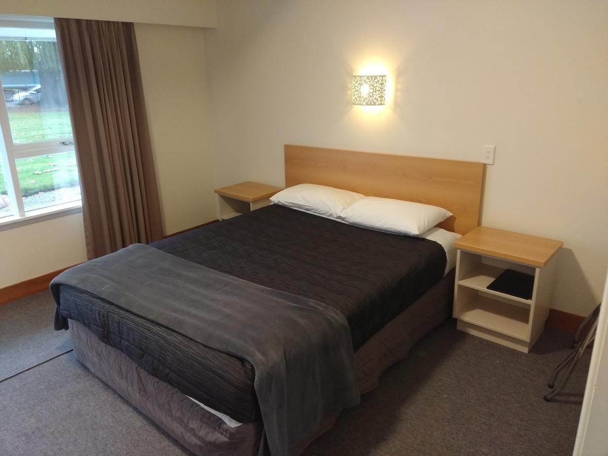 The Redwood Hotel Christchurch Exterior foto